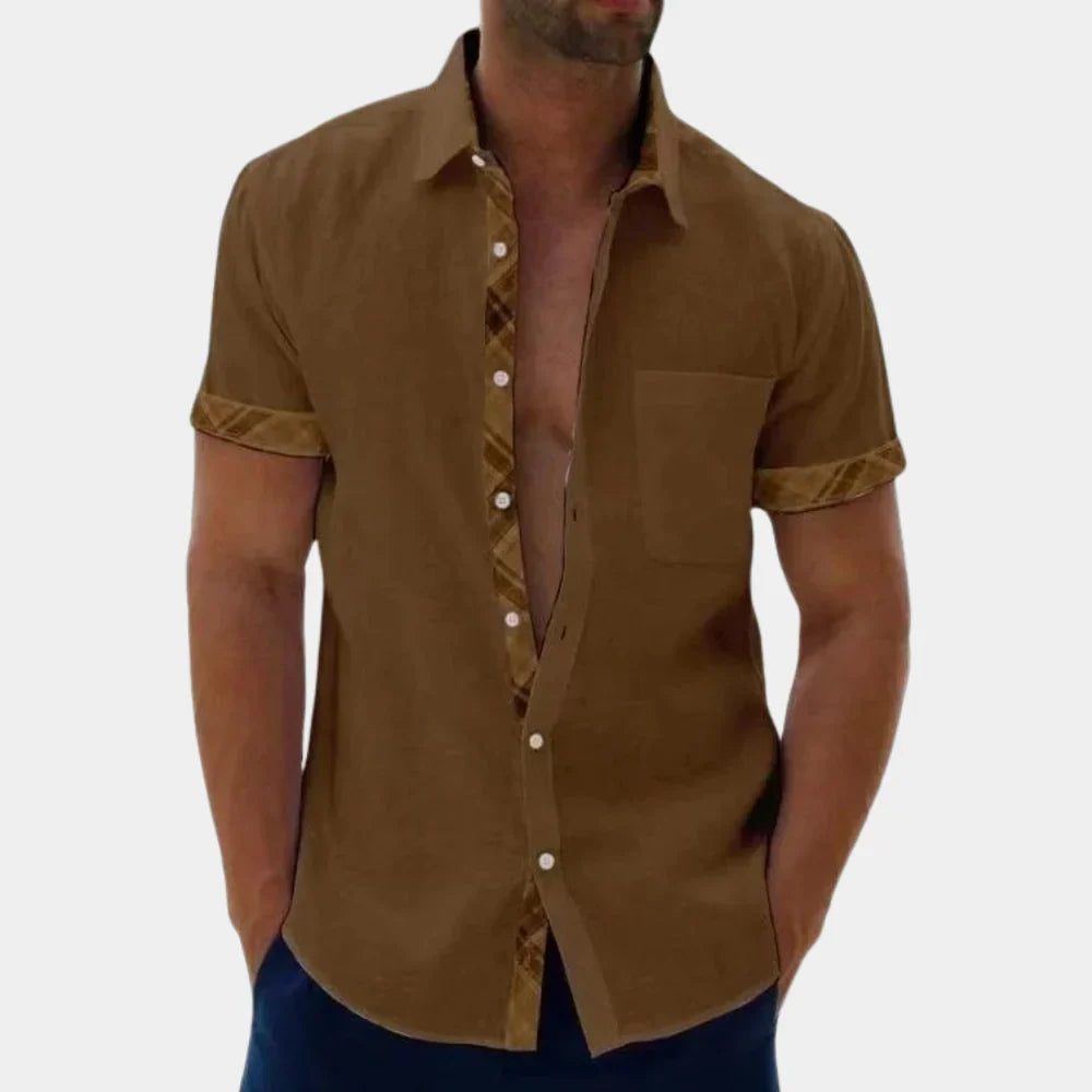 Herren Kurzarmhemd – Relaxed Fit – Atmungsaktives Gewebe – Knopfleiste mit Karodetail