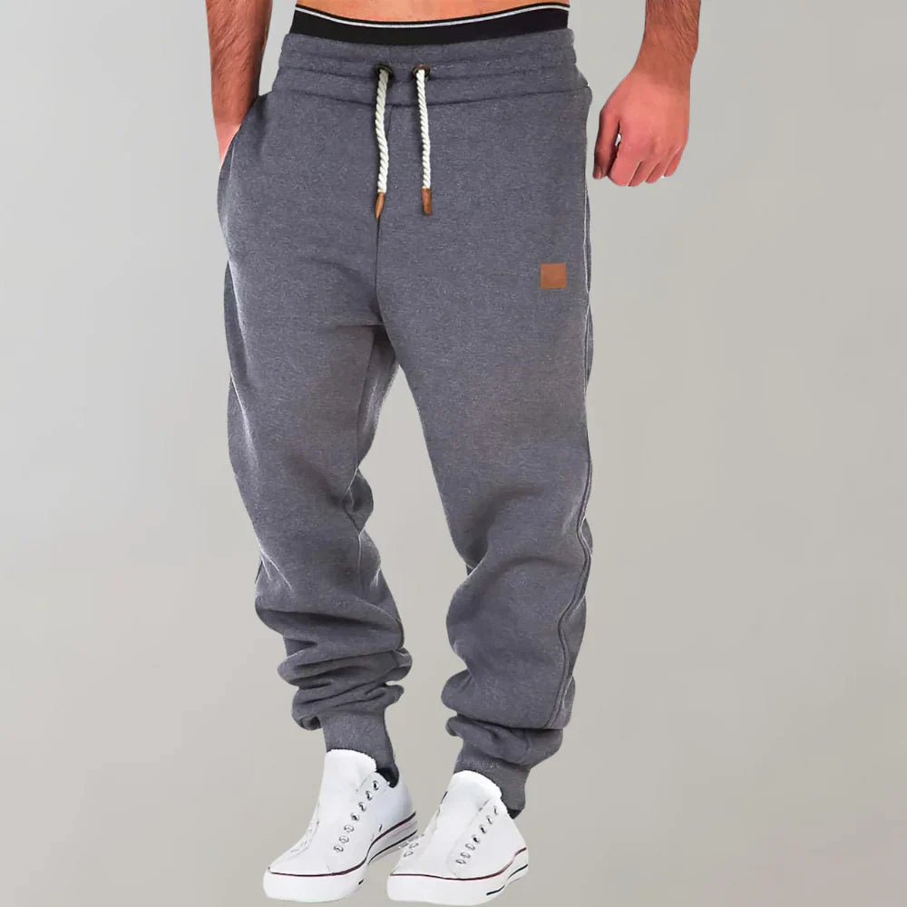 Herren Jogginghose – Relaxed Fit – Soft Knit – Tapered Leg – Elastischer Bund