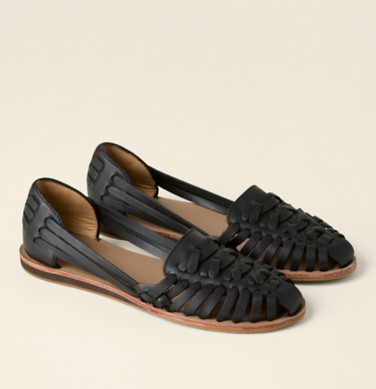 Damen Sandalen – Geschlossene Spitze – Strappy Design – Flache Sohle – Slingback