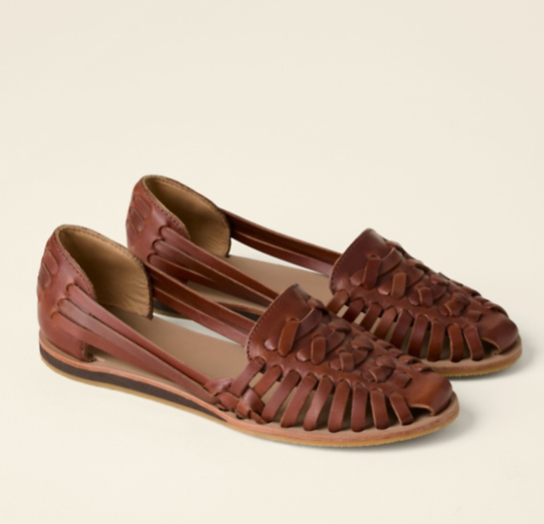 Damen Sandalen – Geschlossene Spitze – Strappy Design – Flache Sohle – Slingback