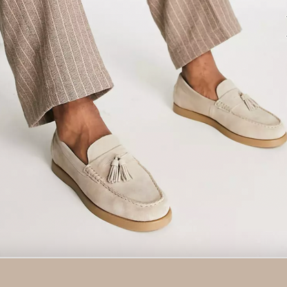 Herren Loafer – Slip-On Design – Tassel Detail – Weiches Finish – Schmaler Sitz