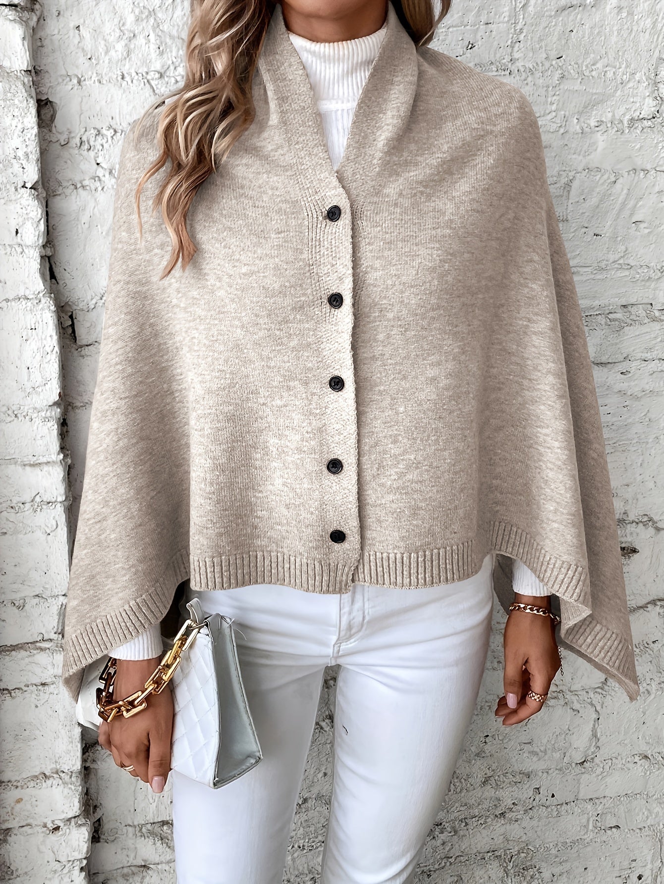 Damen Poncho – Soft Knit – Lockerer Schnitt – Knopfleiste – Gerippte Abschlüsse