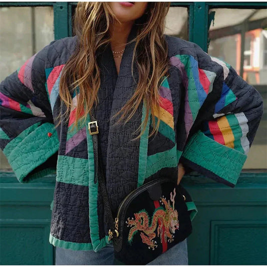 Damen Steppjacke – Oversized Passform – Patchwork Muster – Hüftlang Freizeitlook
