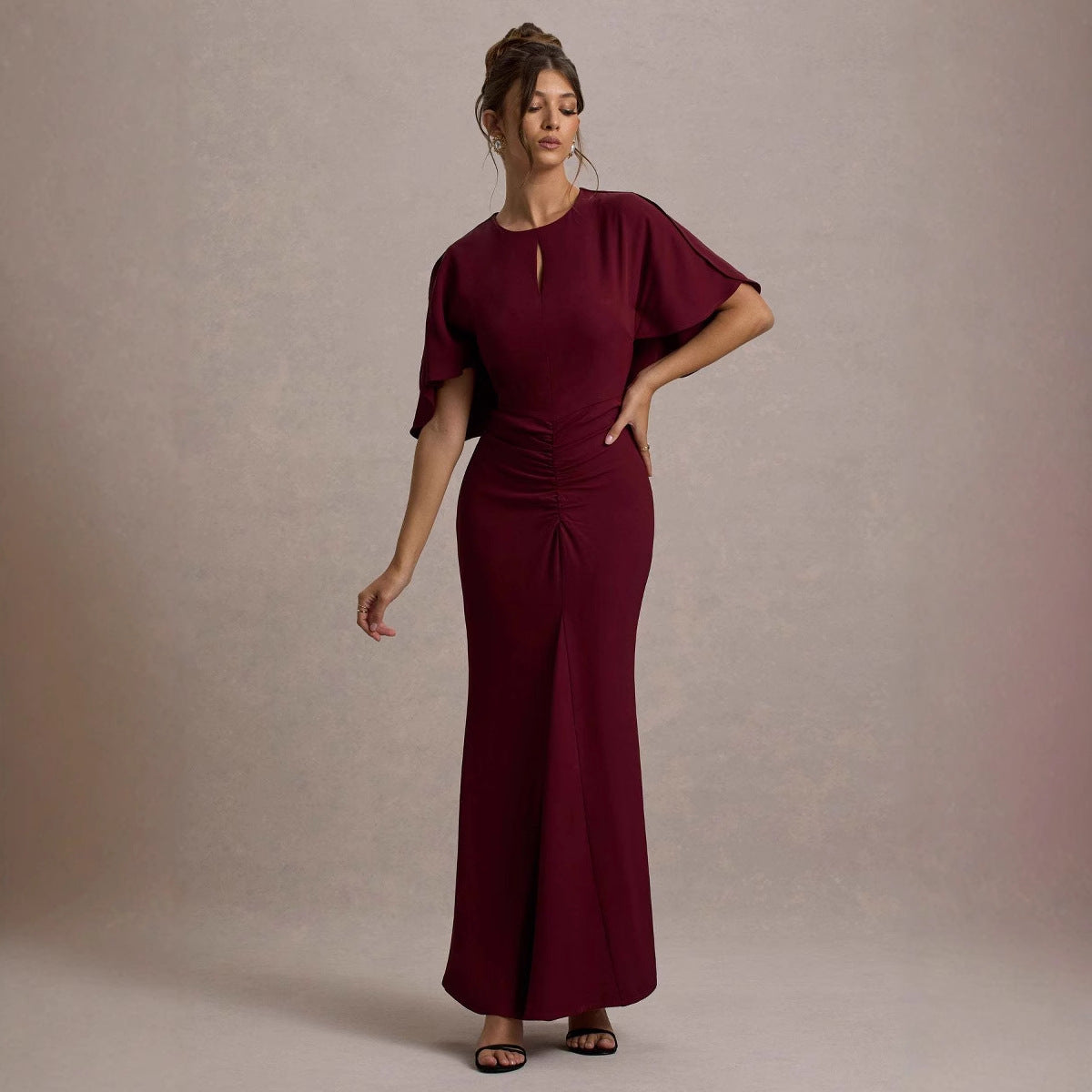 Damen Maxikleid – Figurbetont – Luxusstoff – Raffung – Schlüssellochausschnitt