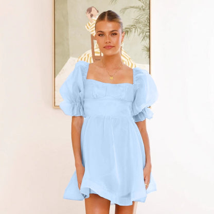 Damen Minikleid – Figurbetontes Oberteil – Puffärmel – Luftiger Stoff – Ausgestellter Rock
