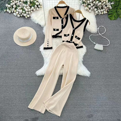 Damen Strick Set – Weit geschnittene High Waist Hose – Ärmelloses Top – Kurze Strickjacke