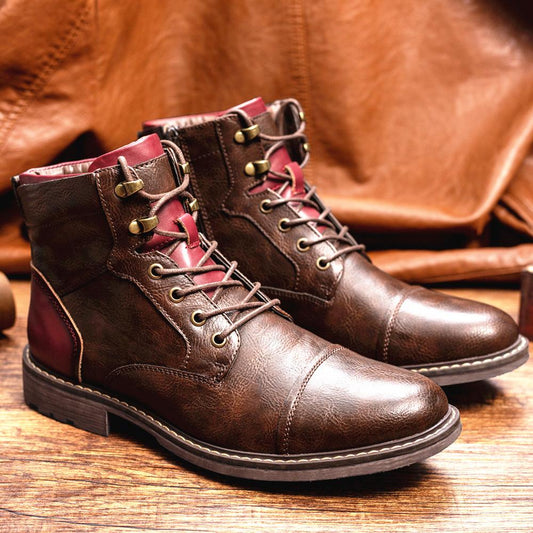 Herren Stiefel – Strukturierte Passform – Schnürdesign – Gepolsterter Knöchel – Rutschfeste Sohle
