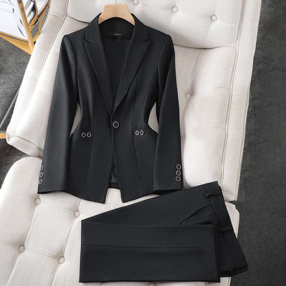 Damen Anzug Set – Slim Fit Blazer und Hose – Tailored Look – Formelles Design