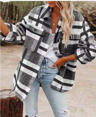 Damen Jacke – Oversize Passform – Weiches Gewebe – Karomuster – Knopfleiste