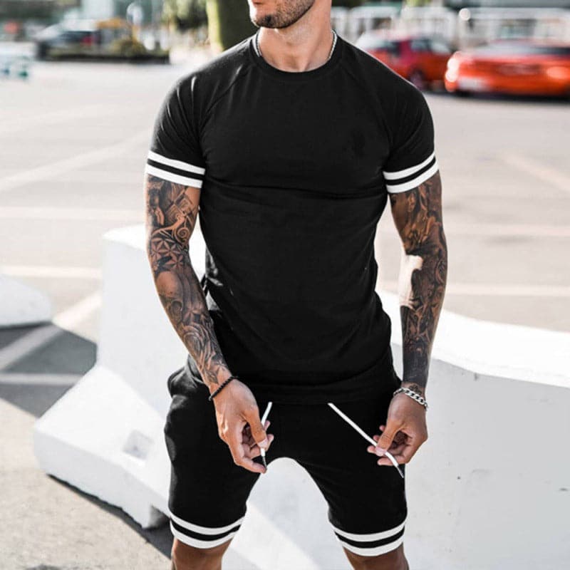 Herren Trainingsset – Slim Fit – Atmungsaktiver Stretch – Kurzarm & Shorts