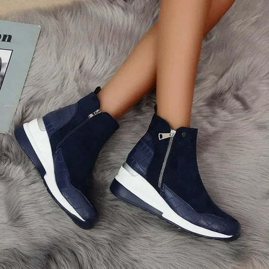 Damen Keilabsatz-Stiefeletten – Komfort Passform – Seitlicher Reißverschluss – Plateausohle