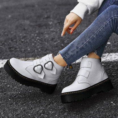 Damen Stiefeletten – Strukturierte Passform – Herzschnalle – Chunky Sohle