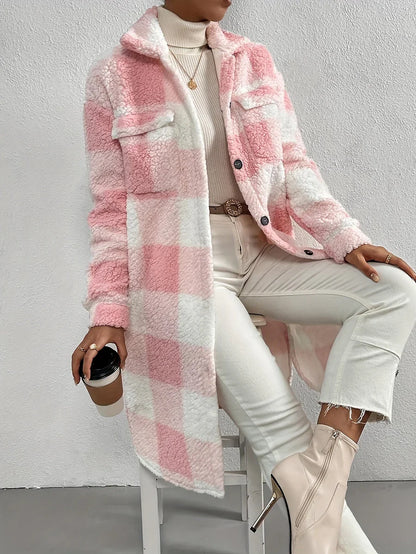 Damen Teddy Mantel – Oversized Fit – Karomuster – Mittellang mit Brusttaschen