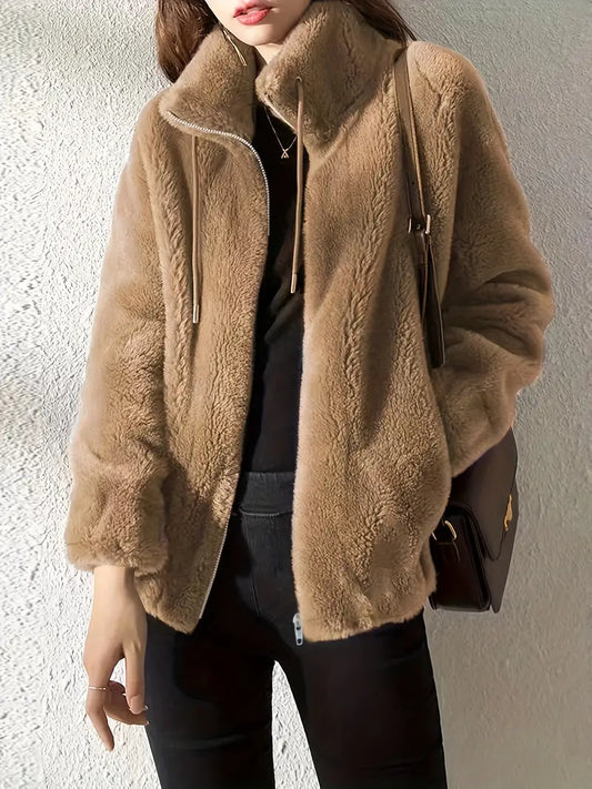 Damen Teddy Mantel – Plüschfleece – Oversized Schnitt – Hoher Kragen mit Kordelzug
