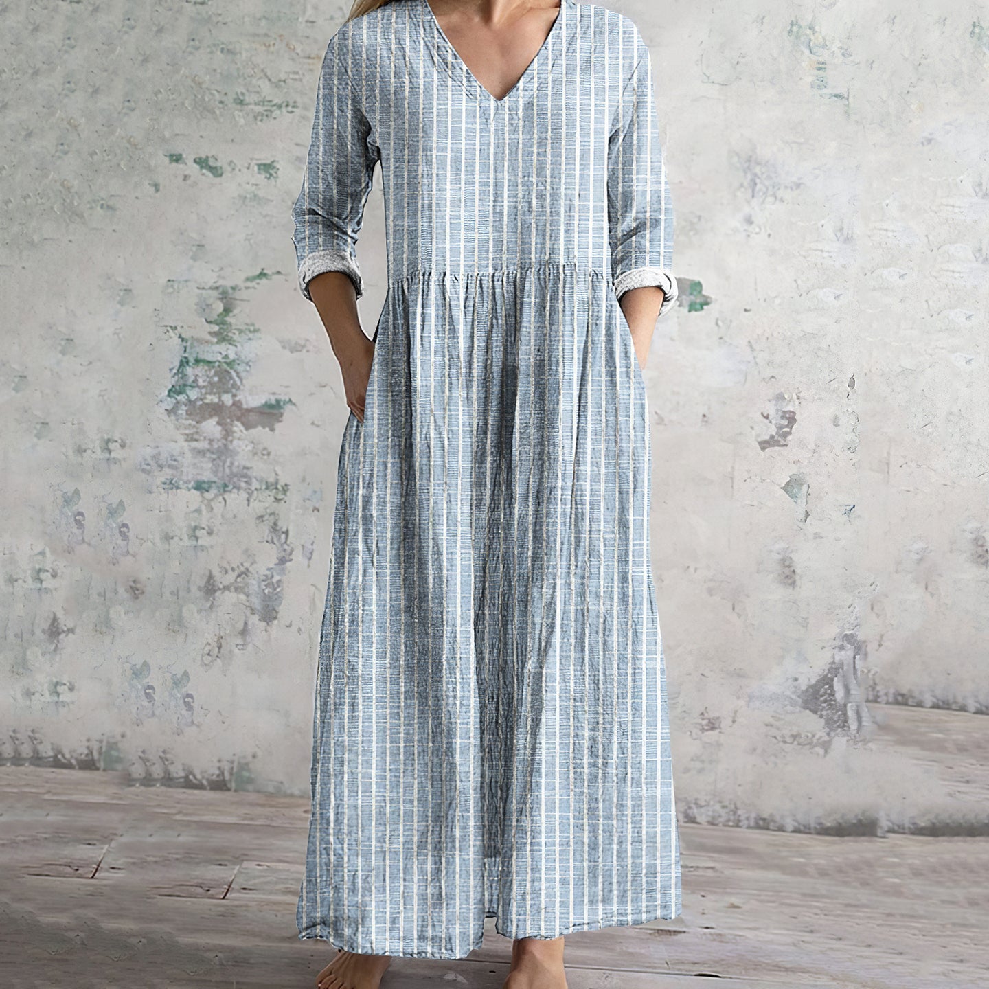 Damen Maxikleid – Naturfasern – Lockere Passform – V-Ausschnitt – Langarm – Gestreift