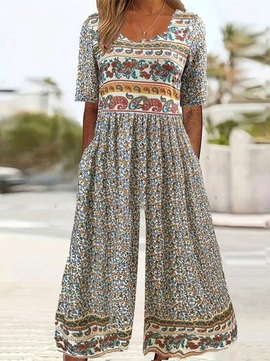 Damen Jumpsuit – Lockere Passform – V-Ausschnitt – Kurzarm – Boho Muster – Atmungsaktive Mischung