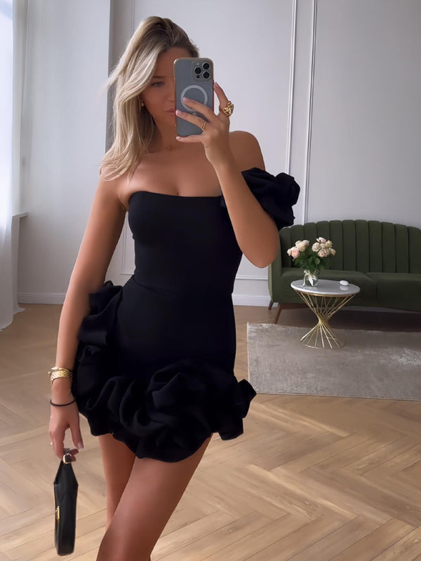 Damen Minikleid – Slim Fit – One-Shoulder mit Rüschen – Glänzender Stoff