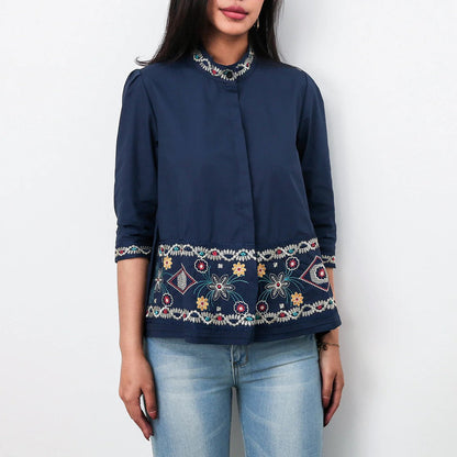 Damen Bluse – Lockerer Schnitt – Bestickt – Hoher Kragen – Verdeckte Knopfleiste – Baumwolle