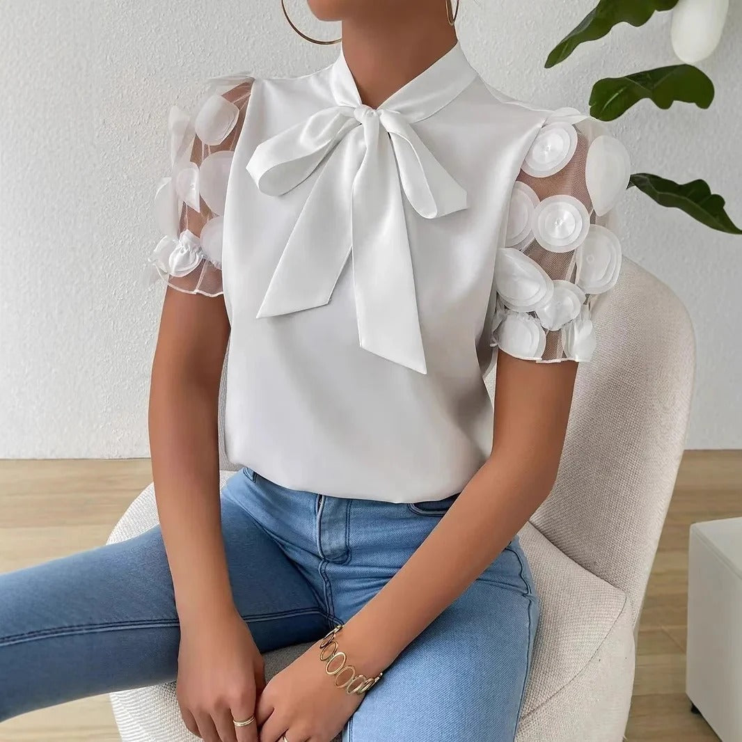Damen Bluse – Regular Fit – Chiffonoptik – Puffärmel mit Applikationen – Schleifenkragen