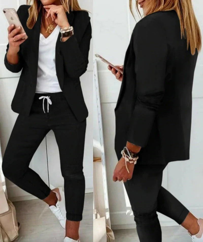 Damen Anzug Set – Taillierter Blazer mit Revers – Tapered Hose mit Kordelzug