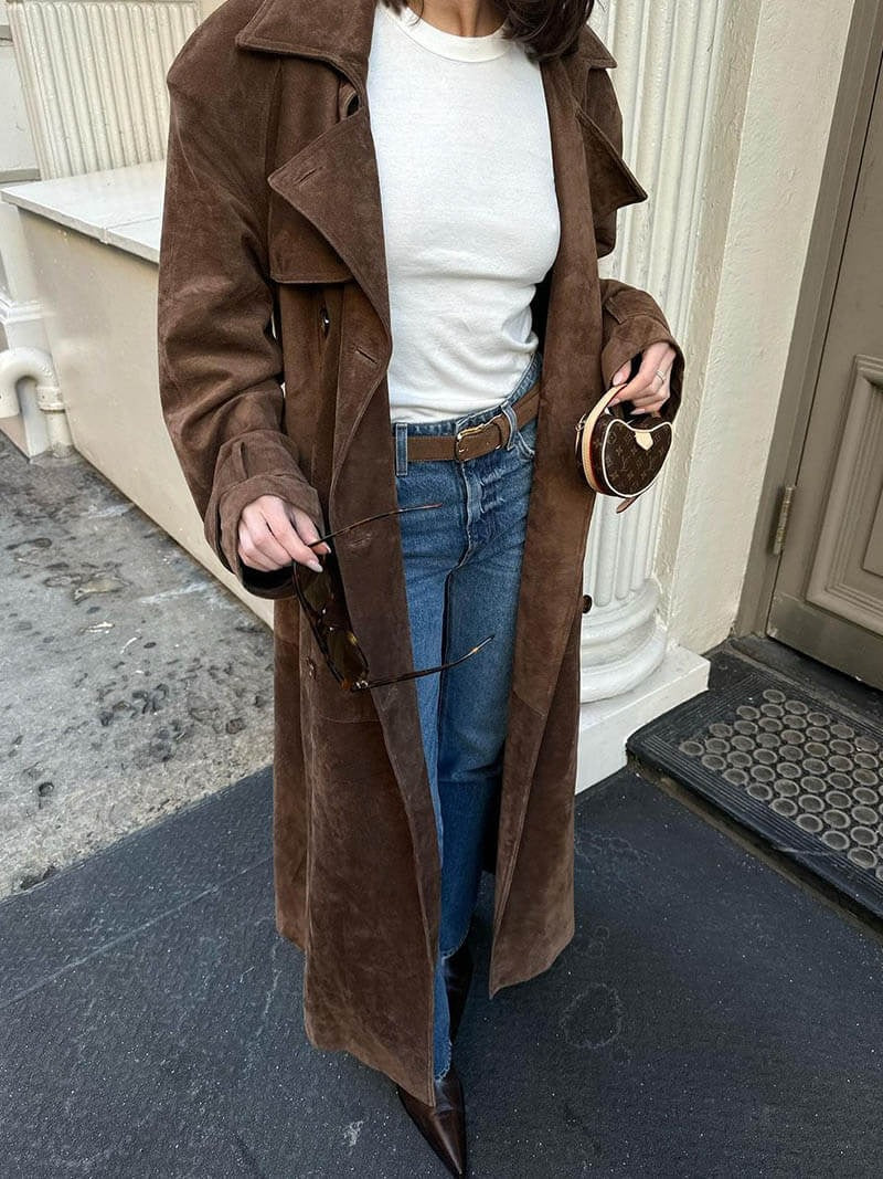 Damen Trenchcoat – Relaxed Fit – Wildleder-Optik – Doppelreihig mit Bindegürtel