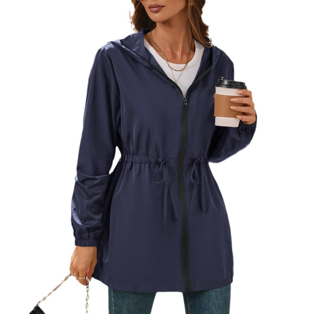 Damen Regenjacke – Wasserdicht Winddicht – Verstellbare Taille – Kapuze – Reißverschluss