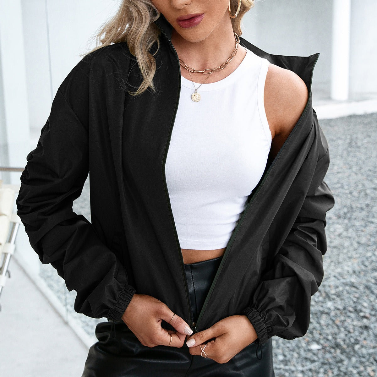 Damen Outdoorjacke – Wasserabweisend – Lockerer Schnitt – Reißverschluss – Stehkragen