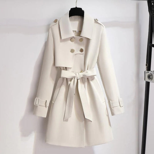 Damen Trenchcoat – Taillierte Passform – Doppelreihig – Gürtel – Schulterriegel