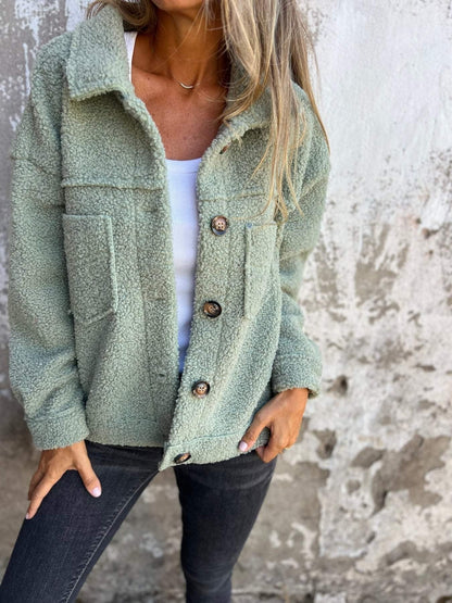 Damenjacke – Shearling-Look – Locker geschnitten – Weiter Kragen – Knopfverschluss