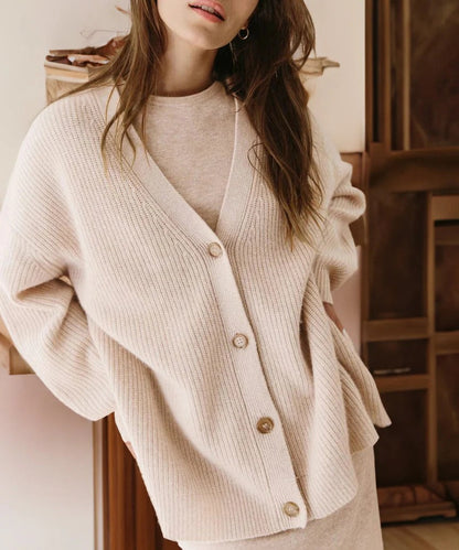 Damen Strickjacke – Oversize Passform – Gerippter Cotton-Mix – V-Ausschnitt – Knopfleiste