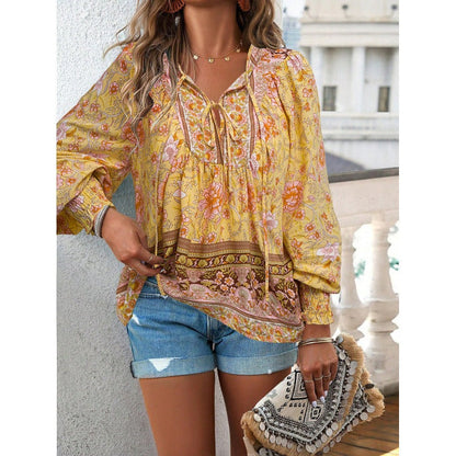 Damen Bluse – Flowy Fit – V-Ausschnitt mit Bindeband – Boho Print – Lange Ärmel
