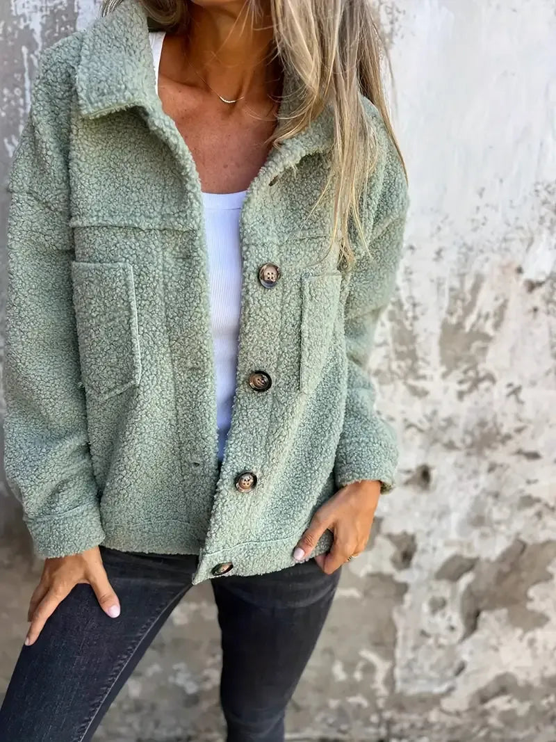 Damen Mantel – Oversize Schnitt – Flauschiger Stoff – Knopfverschluss – Midilänge Casual
