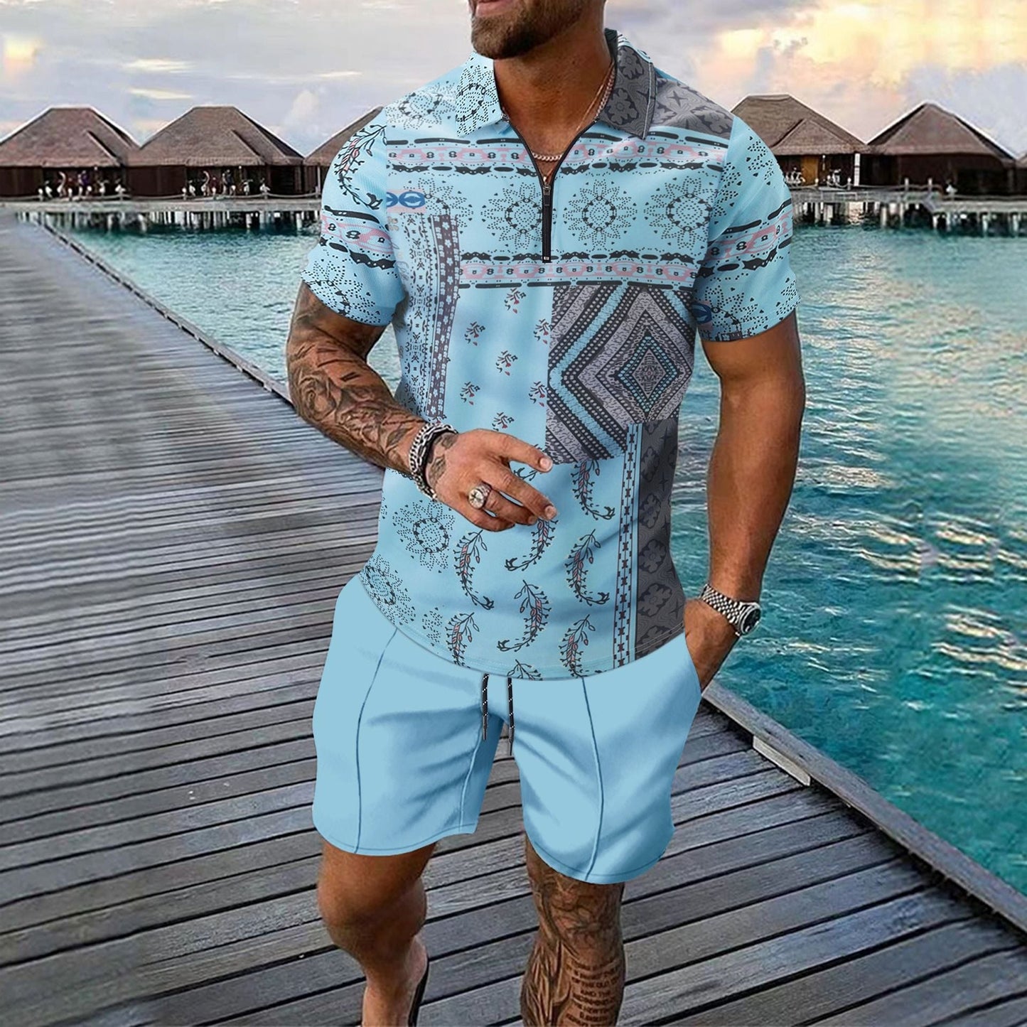 Herren Freizeitset – Slim Fit Zip Poloshirt & Knie-Shorts – Digitaldruck Baumwolle