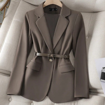 Damen Blazer – Taillierte Passform – Gürtel – Ein-Knopf – Klassisches Revers