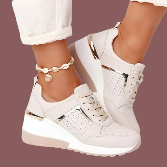 Damen Sneaker – Plateau Sohle – Atmungsaktiv mit Metallic Details – Alltagsschuh