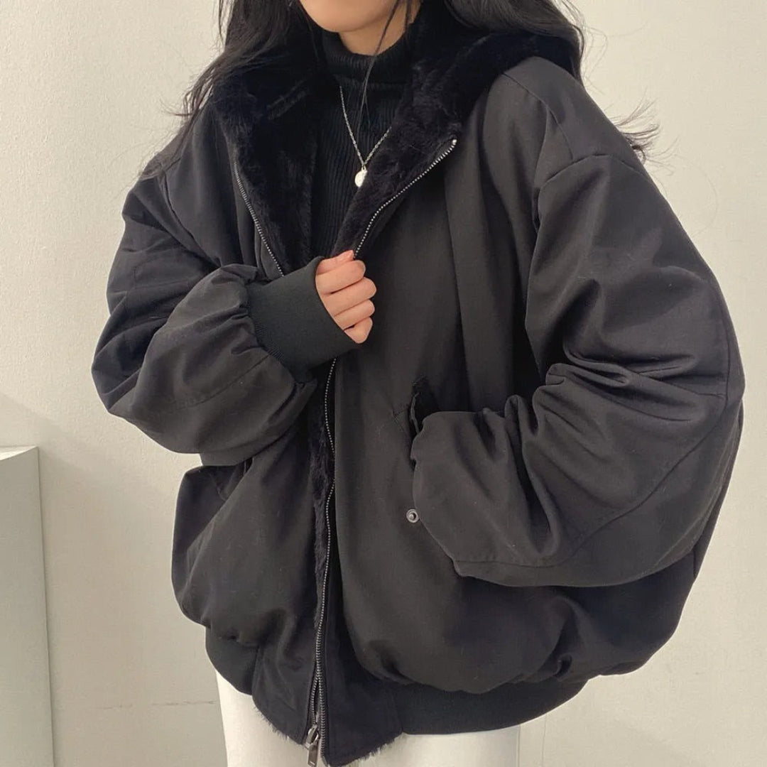 Damen Jacke – Oversized Fit – Webstoff – Kunstfellkragen – Reißverschluss – Seitentaschen